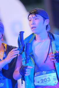 BIB: 100, 203, 200
                            <button type="button" onclick="openModal(21772762)" class="btn btn-primary btn-sm float-right btn-popup" data-toggle="modal" data-target=".modal-high-quality">
                        <i class="fas fa-shopping-cart"></i> Add to Cart
                    </button>
                                            <button type="button" onclick="isThisMe(21772762, true)" class="btn btn-success btn-sm float-right btn-popup btn-isme hidden" data-toggle="tooltip" data-placement="bottom" title="นี่คือรูปของคุณใช่ไหม คลิกที่นี่เพื่อเอาเข้าอัลบั้ม">
                        <i class="fas fa-plus"></i> Add to album
                    </button>
                    <button type="button" onclick="isThisMe(21772762, false)" class="btn btn-warning btn-sm float-right btn-popup btn-isnotme hidden">
                        <i class="fas fa-ban"></i> Remove from album
                    </button>